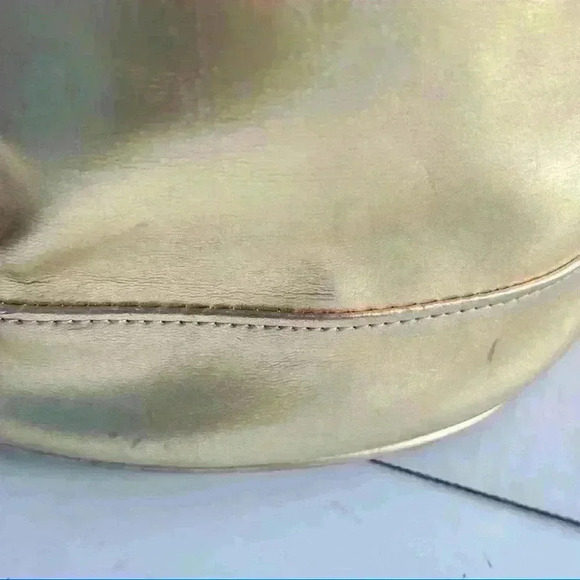 ESTÉE LAUDER GOLD  BUCKET CROSSBODY BAG - Picture 6 of 15